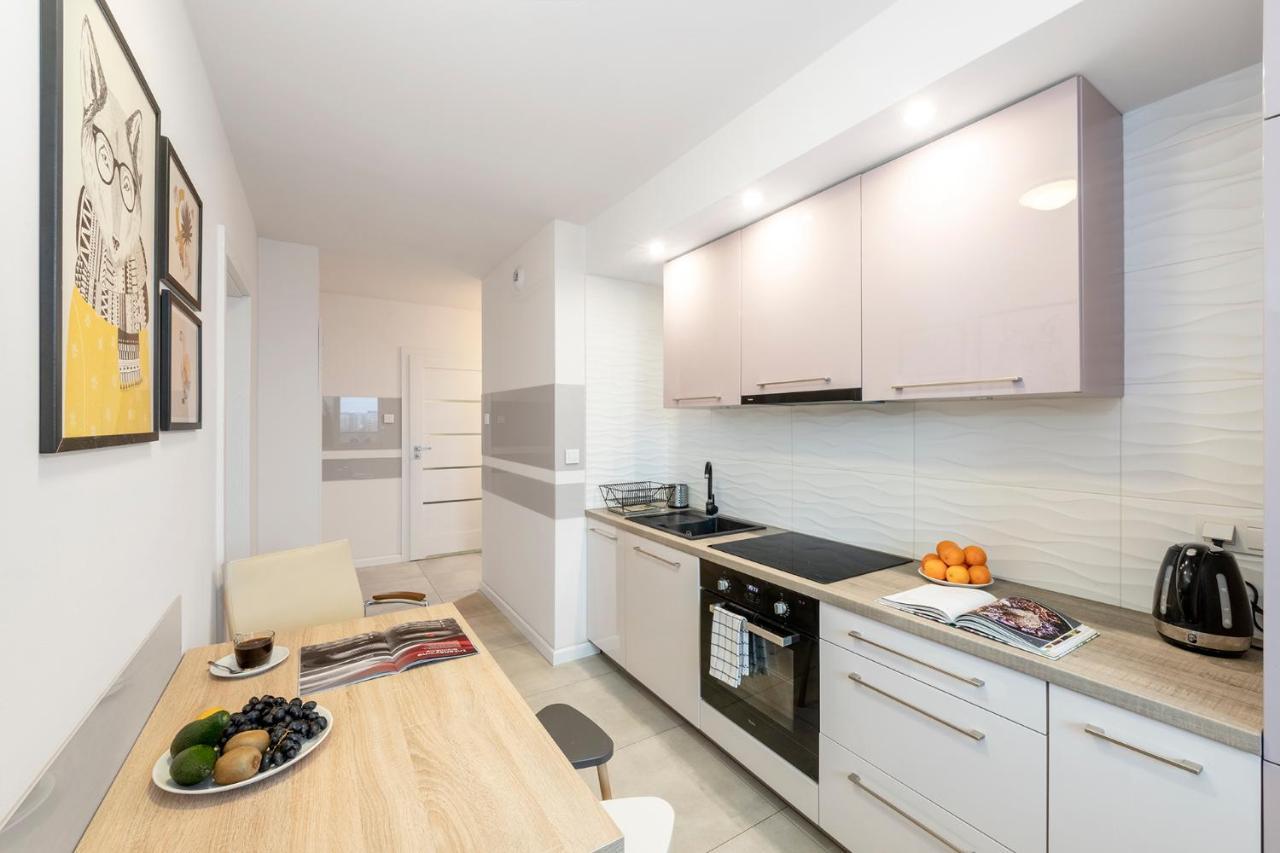 Waw Mokotów pokoje Manhattan Varsovia Exterior foto